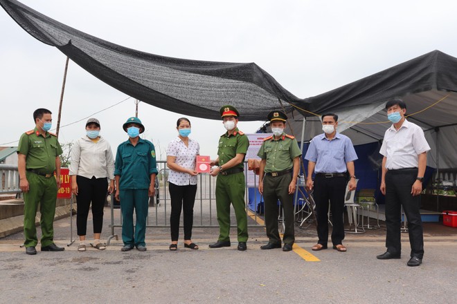 Dù ở vị trí nào cũng phải quyết liệt với nhiệm vụ của mình ảnh 2