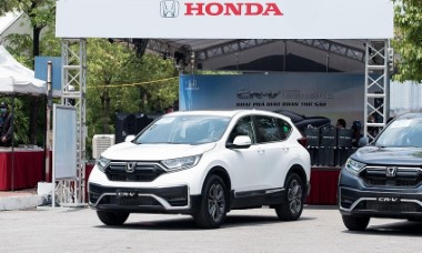 Honda CR-V “chơi lớn”, giảm mạnh tới 80 triệu đồng: Thị phần CX-5, Tucson có bị "đe dọa"?