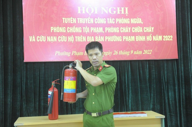 "Hành trang quý" cho nhân dân trên mặt trận phòng ngừa tội phạm, chống 'giặc lửa' ảnh 2