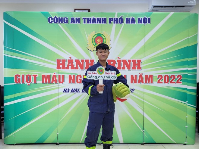 Tuổi trẻ Công an Thủ đô với hành trình "Giọt máu nghĩa tình 2022" ảnh 4