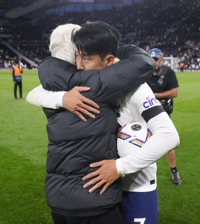 Ân nhân của Son Heung-min ở Tottenham đột ngột qua đời ảnh 2