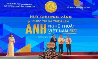 Tay máy Lê Quang Thiện giành tấm huy chương Vàng duy nhất của Triển lãm Ảnh nghệ thuật Việt Nam 2022