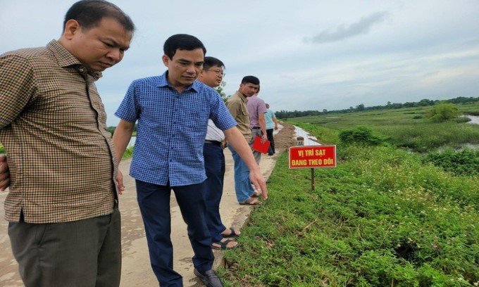 Sạt lở 1km đê sông Mã đe dọa 29 vạn dân, khuyến nghị Thanh Hóa ban bố tình trạng khẩn cấp