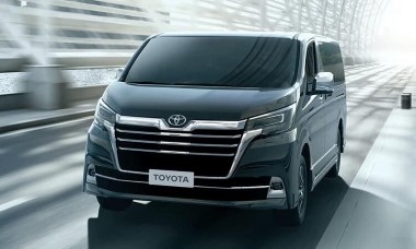 Mẫu MPV cỡ lớn từ nhà Toyota chính thức tham chiến giành thị phần cùng Kia Carnival