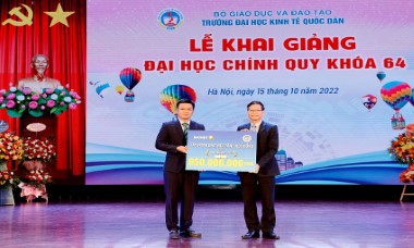 Bảo Việt trao 7 tỷ đồng học bổng cho sinh viên Đại học Kinh tế Quốc dân trong 8 năm liên tiếp