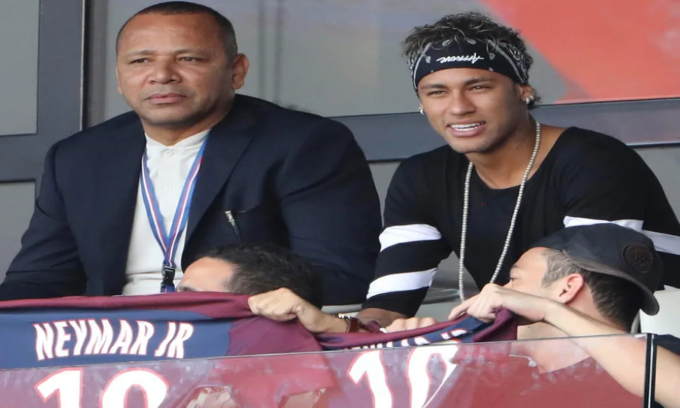 Neymar đổ lỗi cho bố để tránh ngồi tù