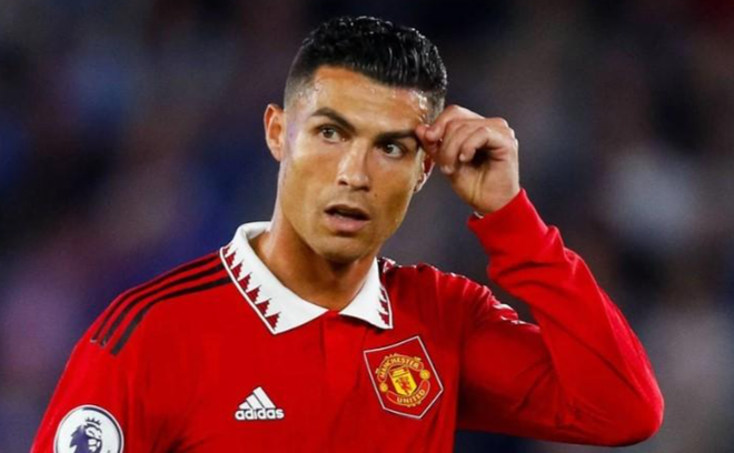 MU mất cả đống tiền nếu 'tống khứ' Ronaldo ảnh 1