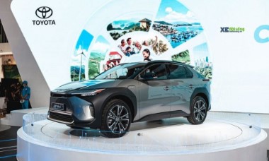 “Trùm cuối” nhà Toyota lộ giá bán tại Việt Nam: Tâm điểm chú ý đến từ VinFast VF7