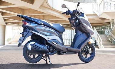 Đối thủ xứng tầm của xe máy Honda PCX vừa "ra lò": Thiết kế đỉnh cao, hứa hẹn sẽ "bùng nổ" doanh số