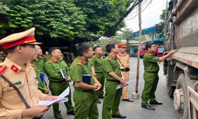 Công an Hà Nội quyết liệt xử lý vi phạm trật tự, an toàn giao thông (1): Những chiêu trò đối phó của lái xe