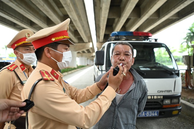 “Nắn” ý thức người điều khiển phương tiện...say ảnh 3