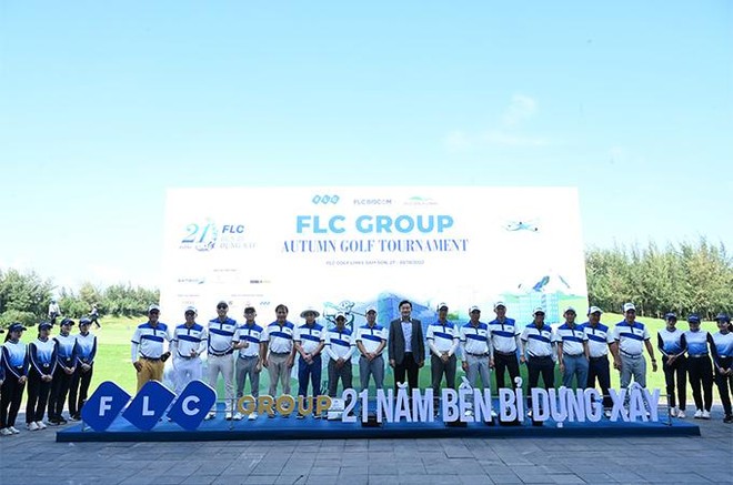 Chính thức khởi tranh FLC Group Autumn Golf Tournament với giải thưởng HIO hàng chục tỷ đồng ảnh 1