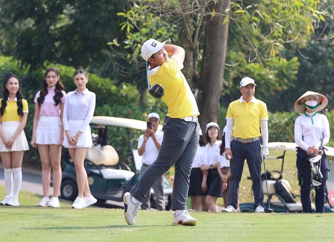 Nguyễn Anh Minh lập kỷ lục vô địch Tiền Phong Golf Championship 2022 ảnh 1