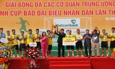 Cúp bóng đá báo Đại biểu nhân dân 2022 đã tìm được chủ nhân