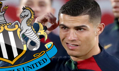 Newcastle giải cứu Ronaldo khỏi MU