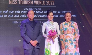 Á hậu Lê Thị Hương Ly đại diện Việt Nam tham dự Hoa hậu Du lịch thế giới 2022