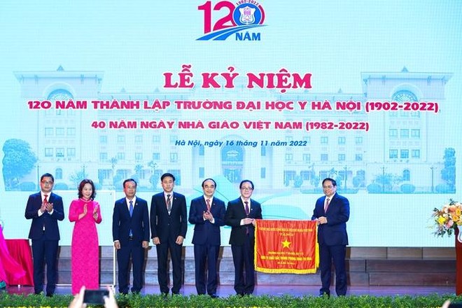 Thủ tướng đề nghị Đại học Y Hà Nội đẩy nhanh tự chủ, trở thành Đại học có nhiều trường thành viên ảnh 2