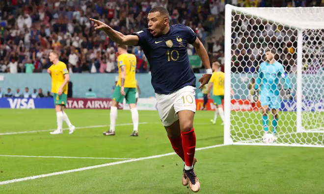 Mbappe ghi bàn và kiến tạo, ĐKVĐ Pháp ngược dòng thắng Úc tưng bừng ảnh 1