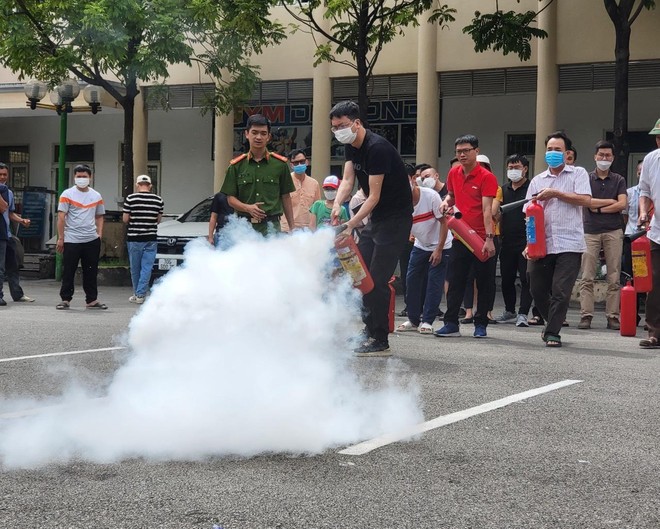 Sinh viên thuê nhà trọ ở Hà Nội với nỗi lo chập, cháy bất cứ lúc nào ảnh 3