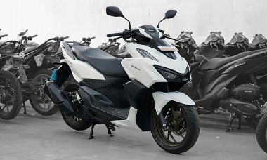 Honda ra mắt mẫu xe máy thay thế "vua tay ga": Thiết kế "cực đã", dân chơi "nhìn phát mê luôn"