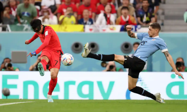 Son Heung-min đeo mặt nạ đá cả trận, Hàn Quốc chia điểm Uruguay