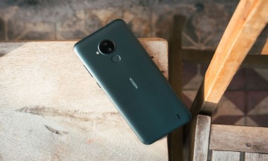 Nokia C30 "gây sốt" với giá không thể "mềm" hơn: Màn hình "khủng long", pin khỏe hàng đầu