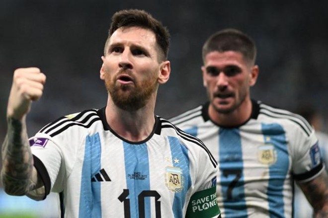 Messi ghi siêu phẩm, san bằng kỷ lục của Maradona ảnh 2