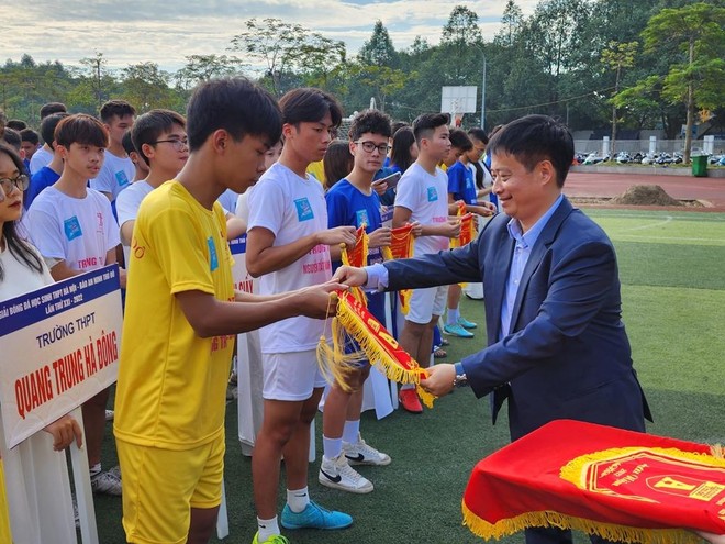 Tưng bừng khai mạc giải bóng đá học sinh THPT Hà Nội - An ninh Thủ đô 2022 ảnh 10