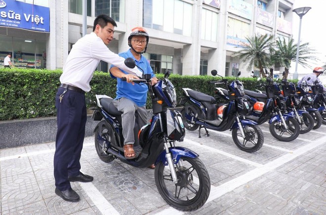 Hà Nội chính thức thí điểm xe đạp miễn phí kết nối trung tâm thương mại và buýt BRT ảnh 1