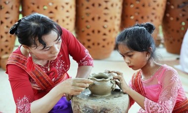 UNESCO vinh danh Nghệ thuật làm gốm của người Chăm