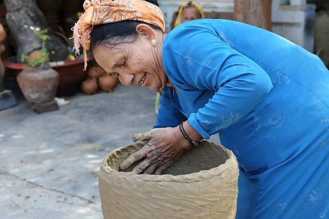 UNESCO vinh danh Nghệ thuật làm gốm của người Chăm ảnh 2