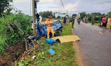 [Tin nhanh tối 3-12-2022] Xe lôi tông trụ điện, một phụ nữ tử vong