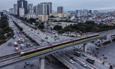 Hình ảnh ấn tượng từ flycam khi tàu đường sắt đô thị Nhổn - ga Hà Nội chạy thử