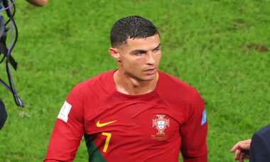 Ronaldo lạc lõng trong chiến thắng của Bồ Đào Nha