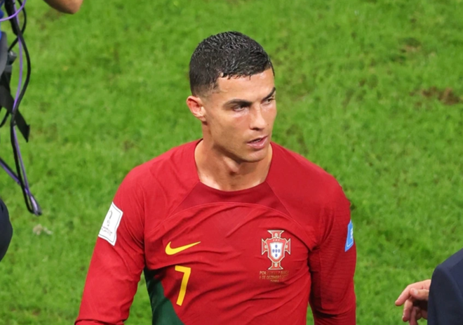 Ronaldo lạc lõng trong chiến thắng của Bồ Đào Nha ảnh 1