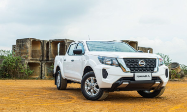 Nissan Navara 2022 bản giá rẻ ra mắt, tham vọng lật đổ “ngôi vương” của Ford Ranger