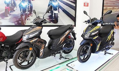 "Kình địch" của xe máy Honda Air Blade có giá cực rẻ: Vision cũng "không đủ" làm đối thủ