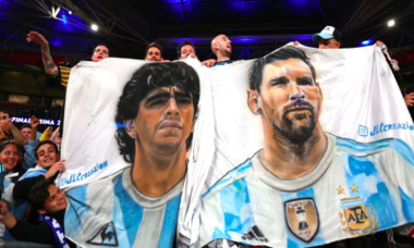 Messi san bằng kỷ lục của Maradona