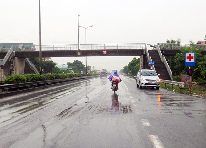 Hàng loạt cầu vượt trên quốc lộ 5 không có kinh phí cải tạo, đề nghị địa phương nhận lại ảnh 1