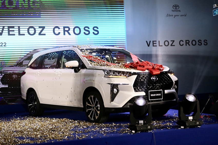 Bộ đôi Toyota Veloz Cross và Avanza Premio lắp ráp tại Việt Nam chính thức trình làng