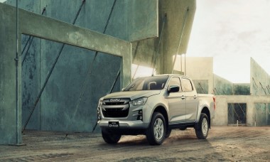 Isuzu D-Max 2023: Mẫu bán tải có tính thực dụng cao