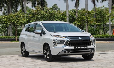 Bảng giá ô tô Mitsubishi Xpander mới nhất ngày 30/1: Quá rẻ, tặng thêm Camera cực xịn