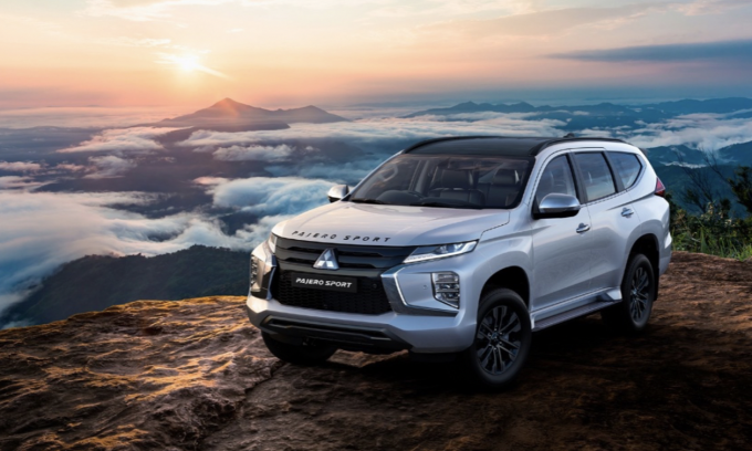 Bảng giá ô tô Mitsubishi Pajero Sport tháng 2/2023: Cực hời, “kèo căng” cho Hyundai Santa Fe