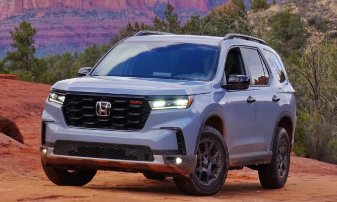 Honda Pilot 2023 bất ngờ được bổ sung "siêu vũ khí", sẵn sàng "hạ bệ" Honda CR-V