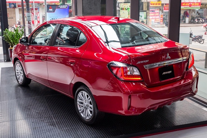 Phần thân và đuôi Mitsubishi Attrage 2023