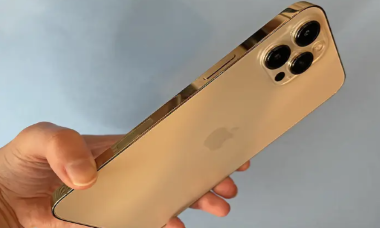 Giá iPhone 12 Pro Max mới nhất ngày 27/2: Giảm hơn nửa giá, quá “ấm lòng” các fan