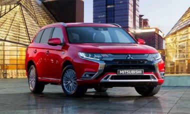 Giá Mitsubishi Outlander cuối tháng 2/2023: Xe ngon dưới 900 triệu