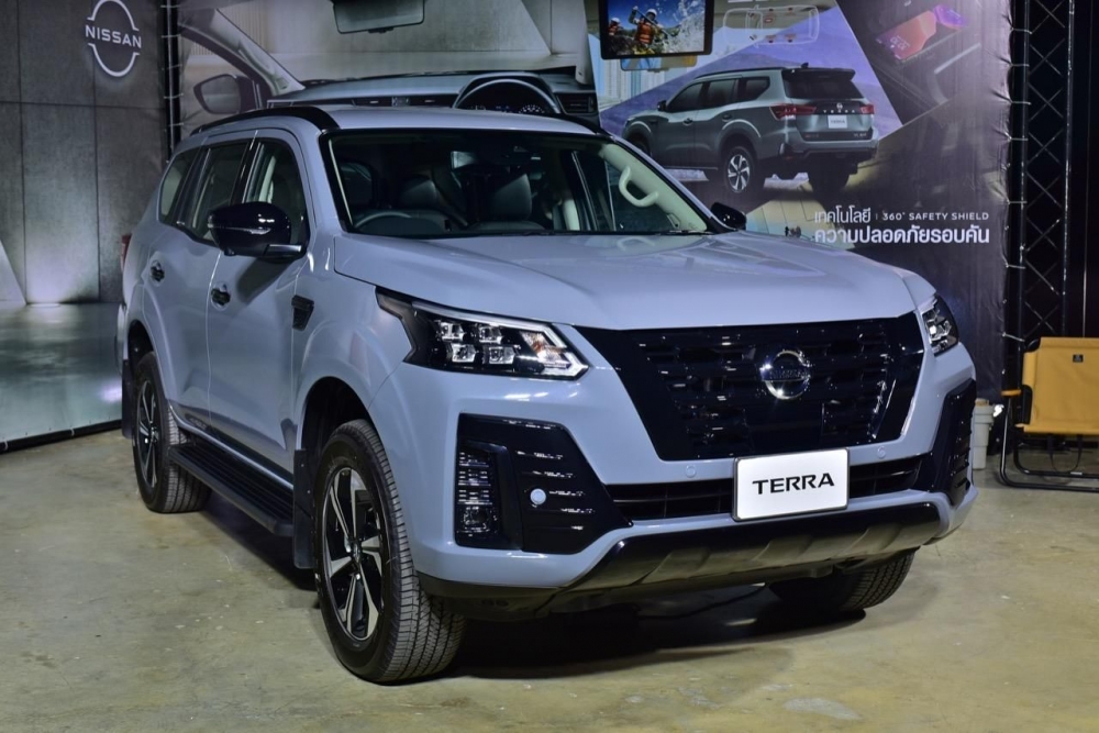 Xe ô tô Nissan Terra Sport 