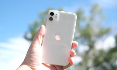 iPhone 11 chính hãng “phá giá” chưa từng có: Thấp nhất lịch sử, quá “ấm lòng” các fan