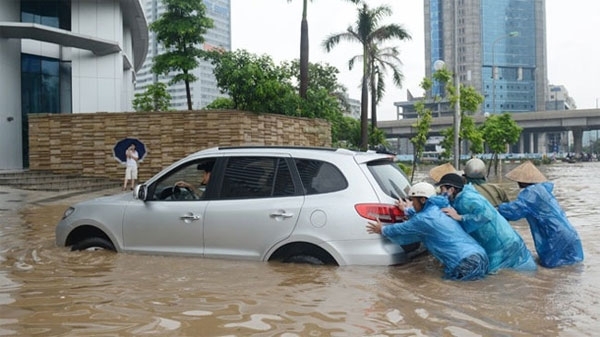 Cách nhận biết ô tô bị ngập nước và thủy kích chuẩn như thợ